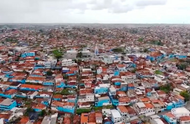 Vídeo mostra a ação do Mais Vida nos Morros no Morro da Conceição